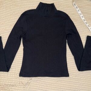 AEO Black Ribbed Mock Neck xs